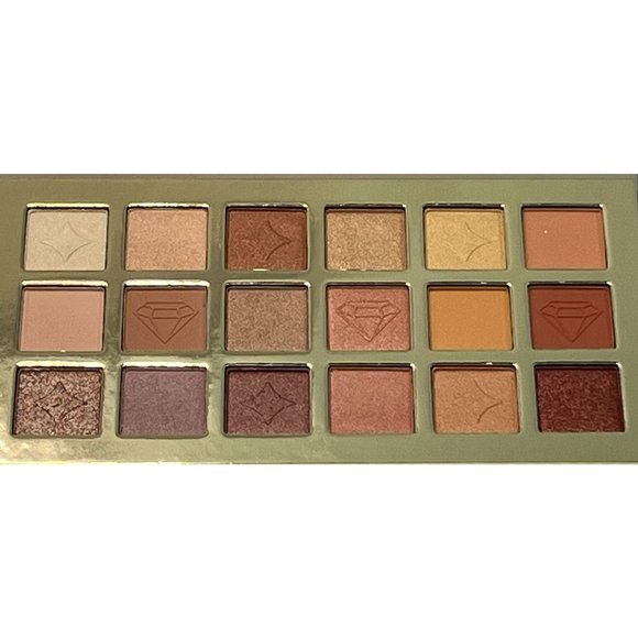 Ellen Tracy - Chic Nudes - Nude Eyeshadow Palette - 18 Colors - Picture 3 of 8